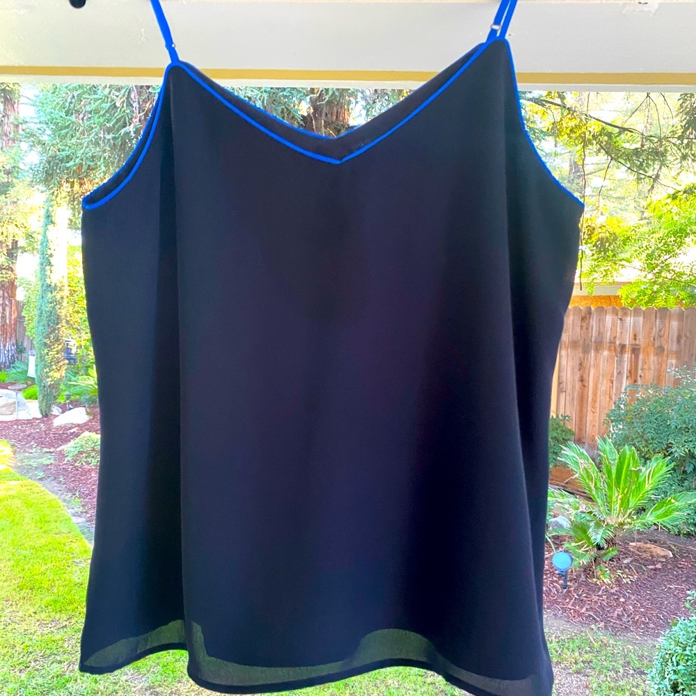 NWT BANANA REPUBLIC CAMISOLE